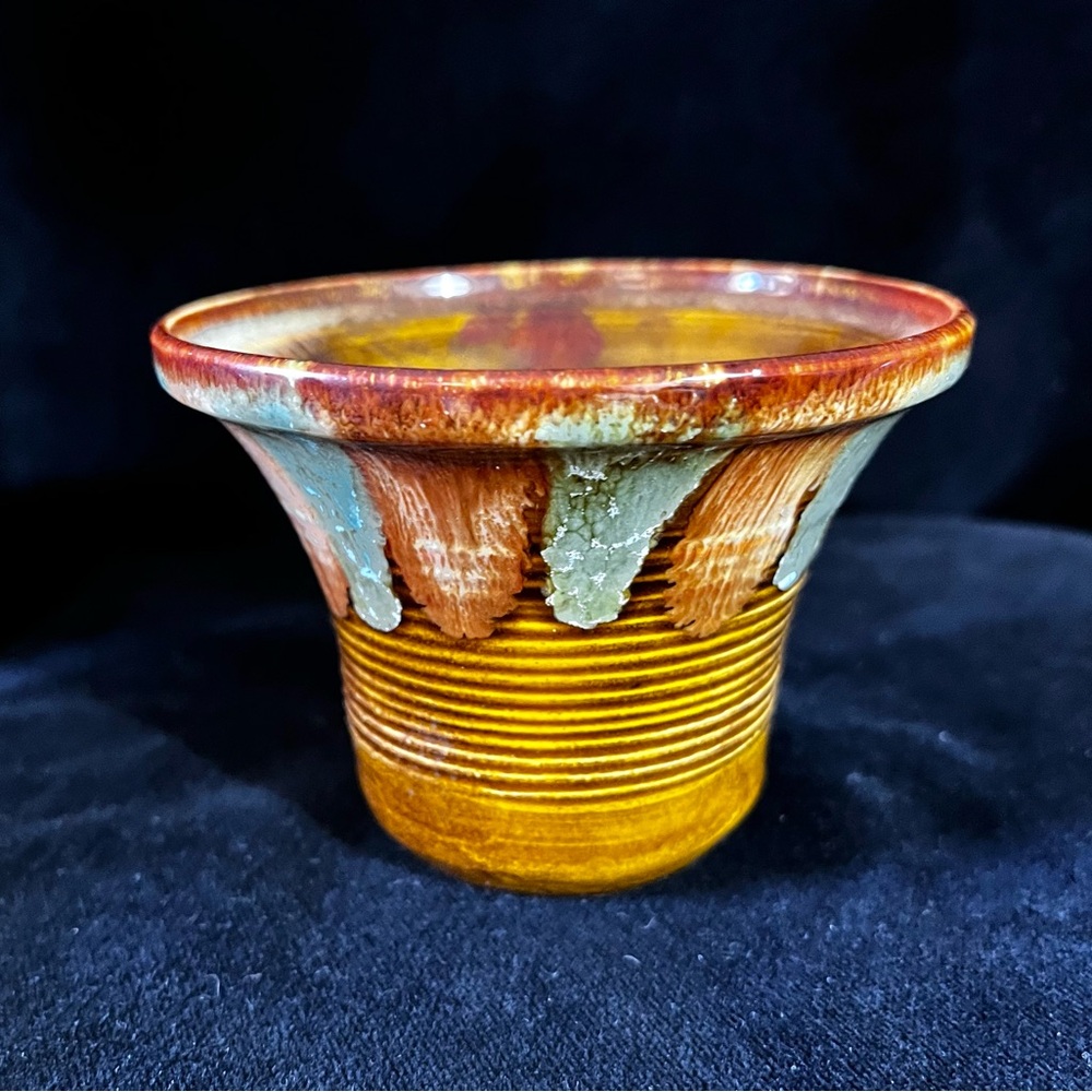 Dryden pottery vase